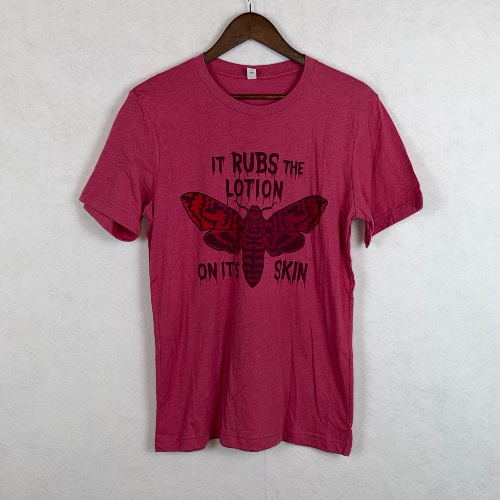 Silence of the Lambs T-Shirt Unisex Medium Pink It Rubs The Lotion Graphic Tee
